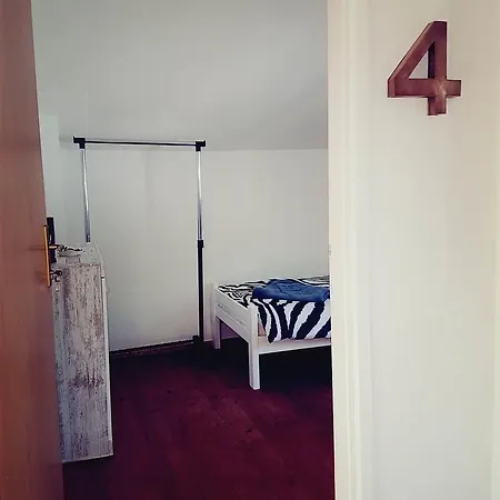Hostel Urban & *
