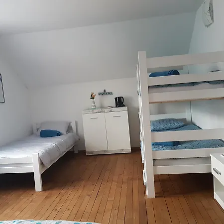 Urban & Hostel