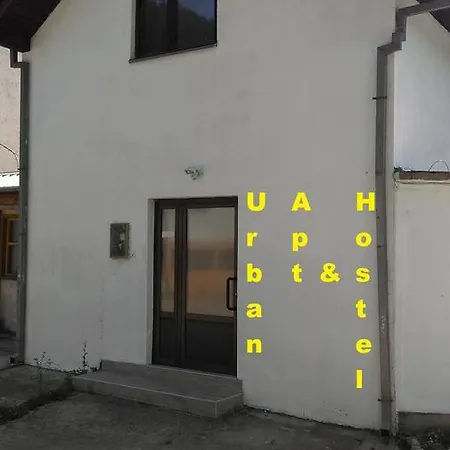 Hostel Urban & *